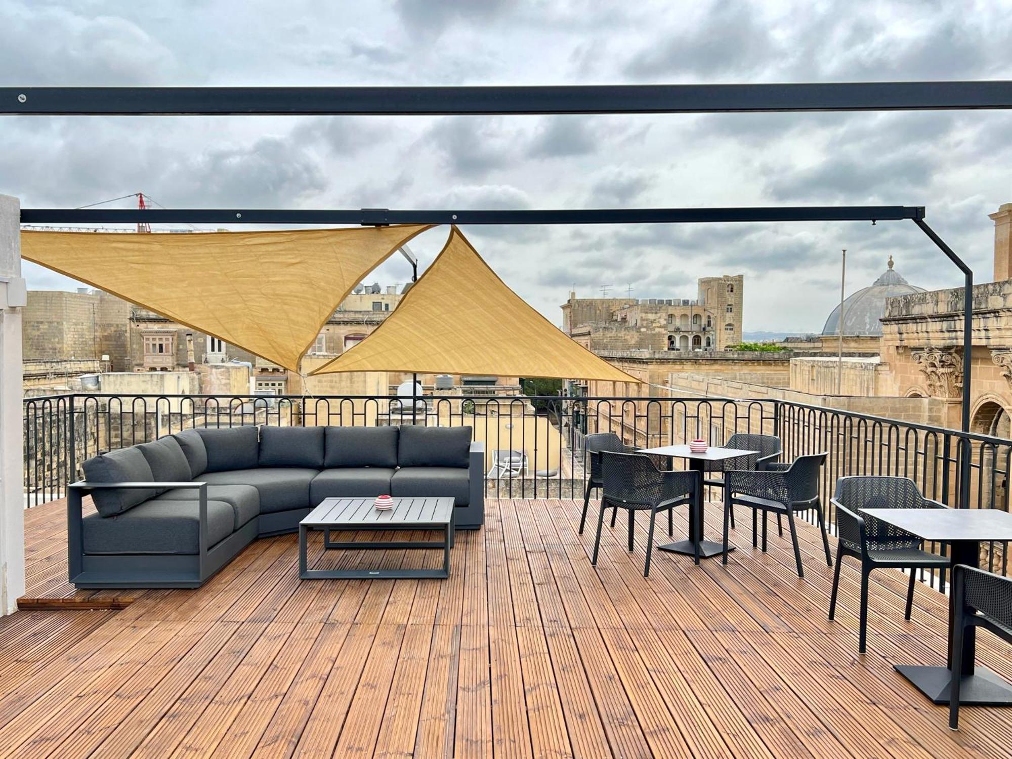 Florette Suite 1Br With Stunning Lounge Terrace By Arcobnb Il-Furjana Exterior photo